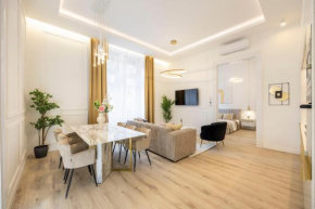Exclusive & Prestigious Central Residence w/ Balcony